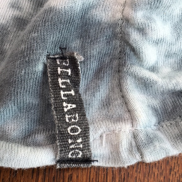 Billabong tyedye top w/open tie back & tiny alum. stud trim around armholes. Lg. - Picture 7 of 9